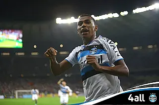 Grêmio domina Atlético em Minas Gerais, faz 3 e fica perto do penta