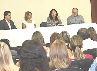 Prefeita vai a encontro sobre transplantes e fala em momento de transformação