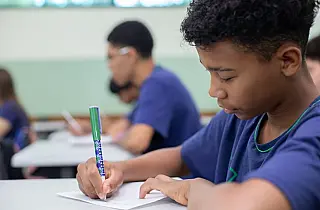 Escolas passam por avaliações nacional e regional a partir de segunda-feira