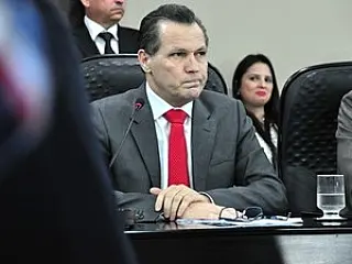 Ex-governador é alvos de operação por fraude de R$ 7 milhões