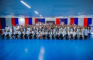 Formandos apresentam trabalho final de curso de Medicina 