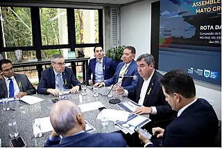 Governador se reúne com deputados e fala sobre concessões