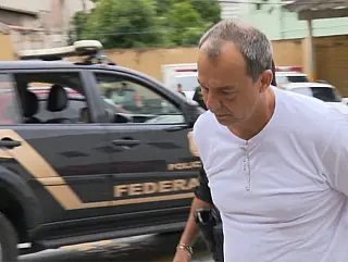Cabral presta depoimento para esclarecer uso irregular de helicóptero