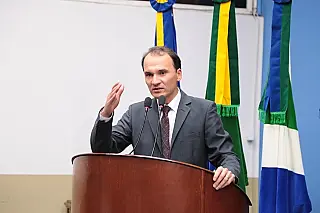 Junior Rodrigues solicita passarela na BR-463 e ciclofaixa na MS-156