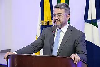 Fabio Luis solicita informações sobre distribuição de cestas básicas de alimentos