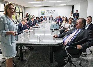 Secretária de Educação diz que alvo do Governo é fortalecer o ensino integral