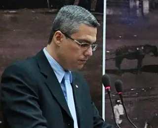 Advogado de Denize espera por TJ para suspensão de sessão