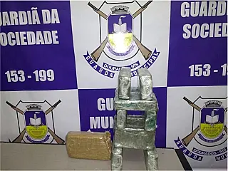 Jovem que transportava pasta base é preso pela Guarda Municipal