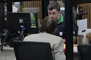 Condutores terão que agendar para alterar dados da CNH