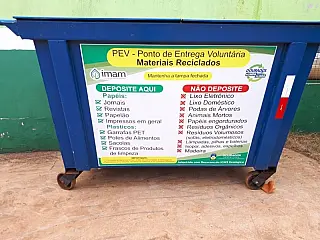 Imam entrega contêiner para coleta voluntária em escola de Indápolis
