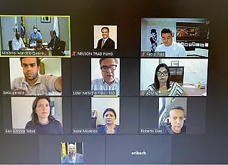 Em conferência de bancada com ministro, Nelsinho implora por 'socorro' ao Estado