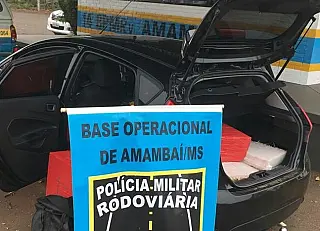 Polícia de Amambai recupera carro roubado no PR com 400 kg de maconha