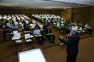 Futuros guardas municipais são recepcionados em Aula Magna