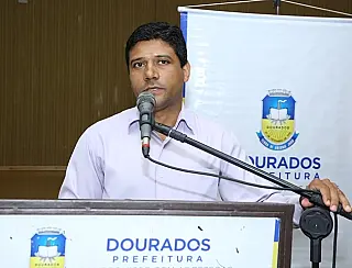 Novo secretário de Saúde dá posse a membros de Conselho Gestor