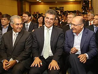 Governadores apostam em novo ramal para aumento da competitividade