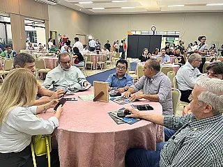Café com negócios reúne empresários em Dourados