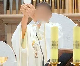 Padre é preso por estupro