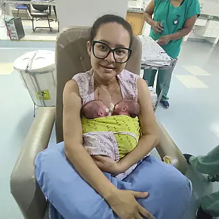 Homem some ao saber que seria pai de trigêmeos: 'foi trabalhar e nunca voltou', diz mãe