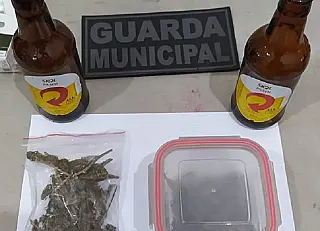 Em ação contra aglomeração, Guarda encontra jovens com drogas e bebidas