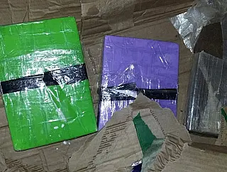 Jovem é presa com cocaína e haxixe no aeroporto de Dourados