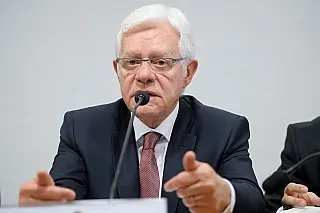 Ministro Moreira Franco é condenado a devolver recursos aos cofres públicos do RJ