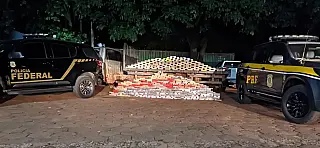 Traficante é preso por transportar 400 kg de cocaína ao bater caminhão em guincho