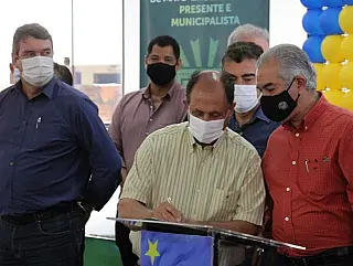 Zé Teixeira garante a recuperação de ruas no entorno do Hospital Evangélico em Dourados