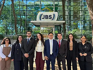 JBS contrata advogados no Estado