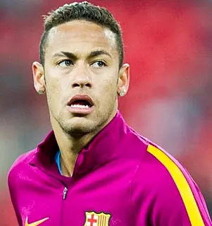 Salário de Neymar poderá triplicar após renovação, diz jornal