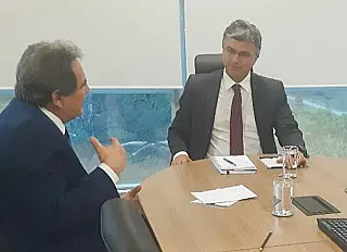 Futuro presidente deve estar envolvido no debate do Orçamento de 2019, defende Moka