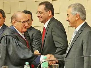 Governador recebe elogios ao prestigiar posse de novo presidente do TJ