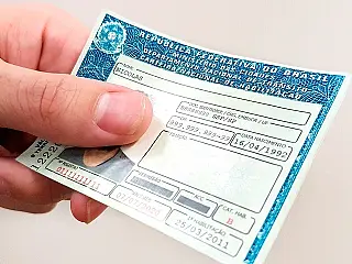 Projeto acaba com aulas teóricas e práticas para se tirar a carteira de motorista