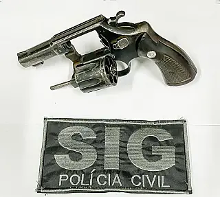 Mulher se apresenta à polícia e confessa ter matado filho de ex-vereador