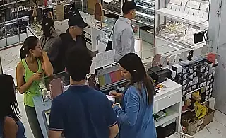 Vídeo: Bandidos armados fazem limpa em joalheria do shopping Norte Sul