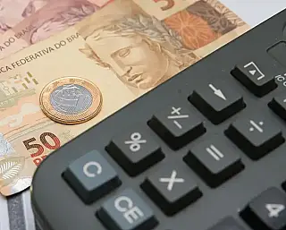 Nova tabela do IR vale a partir deste mês