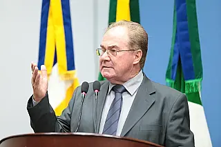 Idenor pede construção de escola e melhorias em Ceims