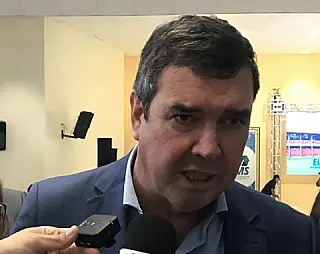Após sete meses, Riedel tem aprovação de 80%