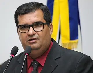 Madson vê retrocesso em política habitacional com projeto aprovado do Executivo