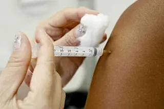Brasileiros que desejam viajar para o Panamá deverão exibir certificado de vacina contra febre amare