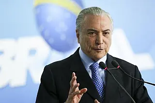Brasil assume presidência do Mercosul e condena 'ruptura democrática' na Venezuela