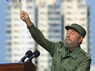 Morre aos 90 anos o ex-presidente cubano Fidel Castro