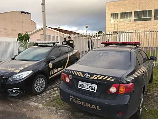 PF cumpre mandados contra desvio de verba de universidade
