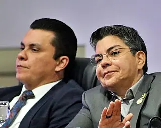 Sessão confirma que vereador não vota contra vereador