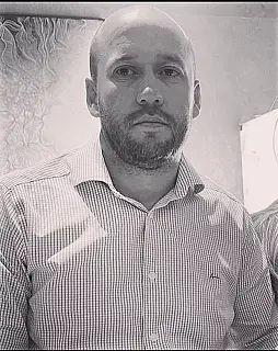 Empresário é morto ao atender atirador que se passou por cliente
