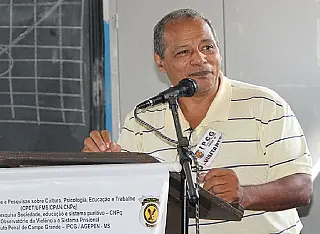 Ex-preso no Carandiru, doutor pela USP incentiva internos de MS a se libertarem