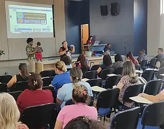 Professores retomam mobilização por salários