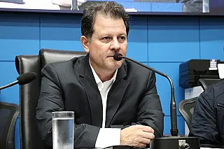 Assembleia debate logística reversa do leite
