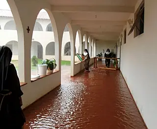 Chuvas voltam a invadir Mosteiro das Irmãs Clarissas
