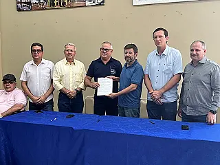 Piso salarial no comércio passa a R$ 1.632