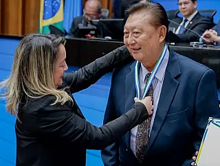 Lia Nogueira homenageia representantes nipo-brasilreiros